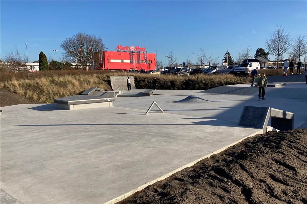 Ein Eldorado aus Beton lässt die Dorstener Skater-Herzen höherschlagen (mit Video) Skateanlage Treffpunkt Altstadt