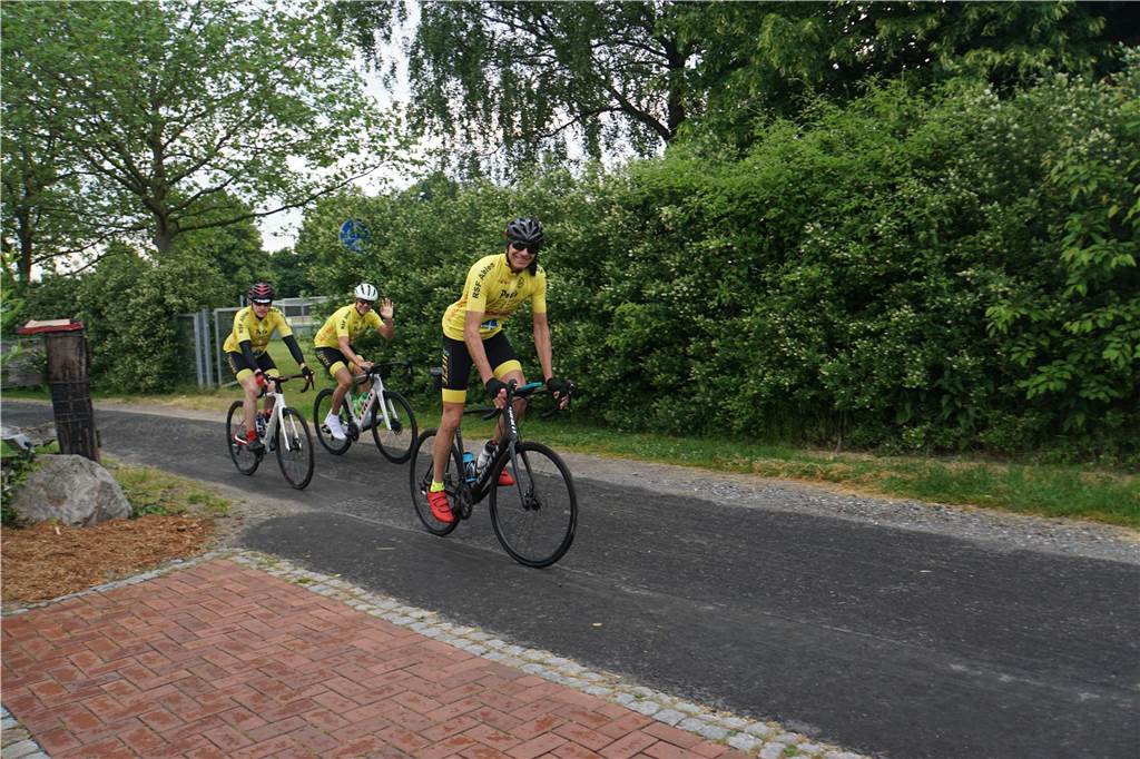 740 Radfahrer waren bei der Radtouristikfahrt des SV Herbern dabei. Wir haben das Event mit der Kamera begleitet.