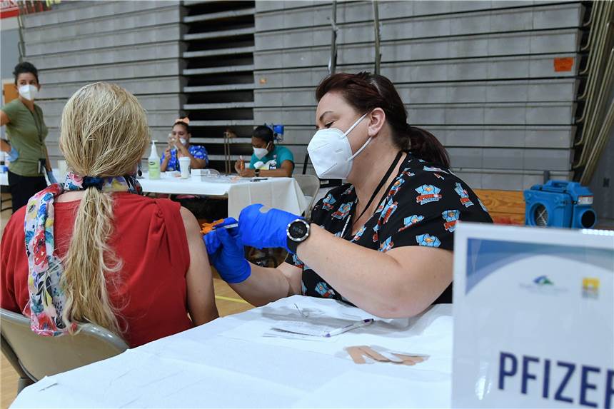 Bis zu 84 Prozent: RKI vermutet mehr Corona-Geimpfte als bisher angegeben 80 Prozent der erwachsenen Menschen in Deutschland könnten laut RKI bereits vollständig geimpft sein.