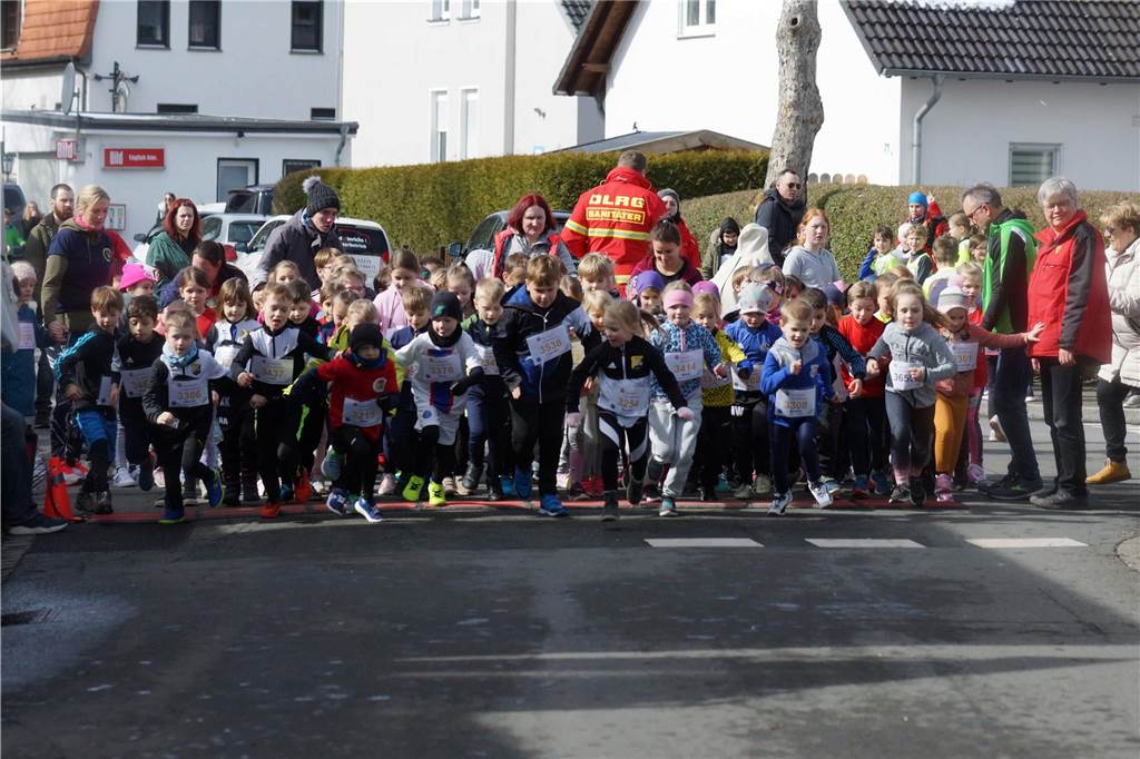 800 m Lauf U8: Start