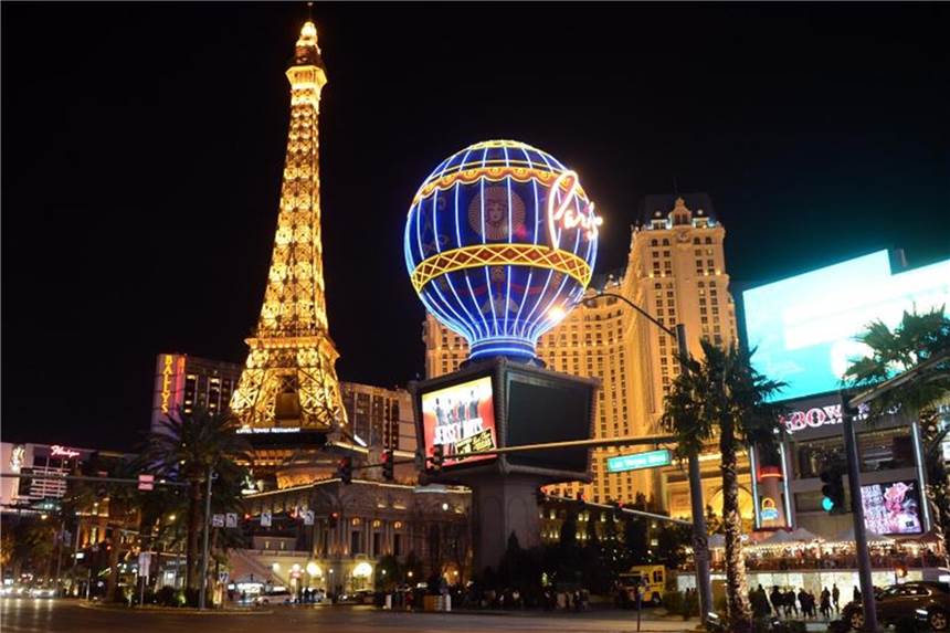 Airlines steuern Nordamerika, Ukraine und Gambia direkt an Ab dem 3. Juli 2019 können Urlauber Non-Stop von Düsseldorf nach Las Vegas fliegen. Eurowings wird die Strecke dreimal wöchentlich bedienen. Foto: Britta Pedersen