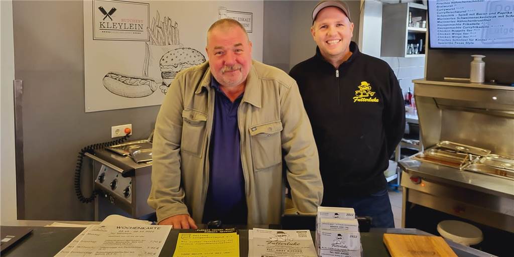 Kult-Gastronom kehrt für Stammgäste in „seine“ Pommesbude in Dortmund zurück Futterluke Lütgendortmund Andreas Neumann und René Rosenthal