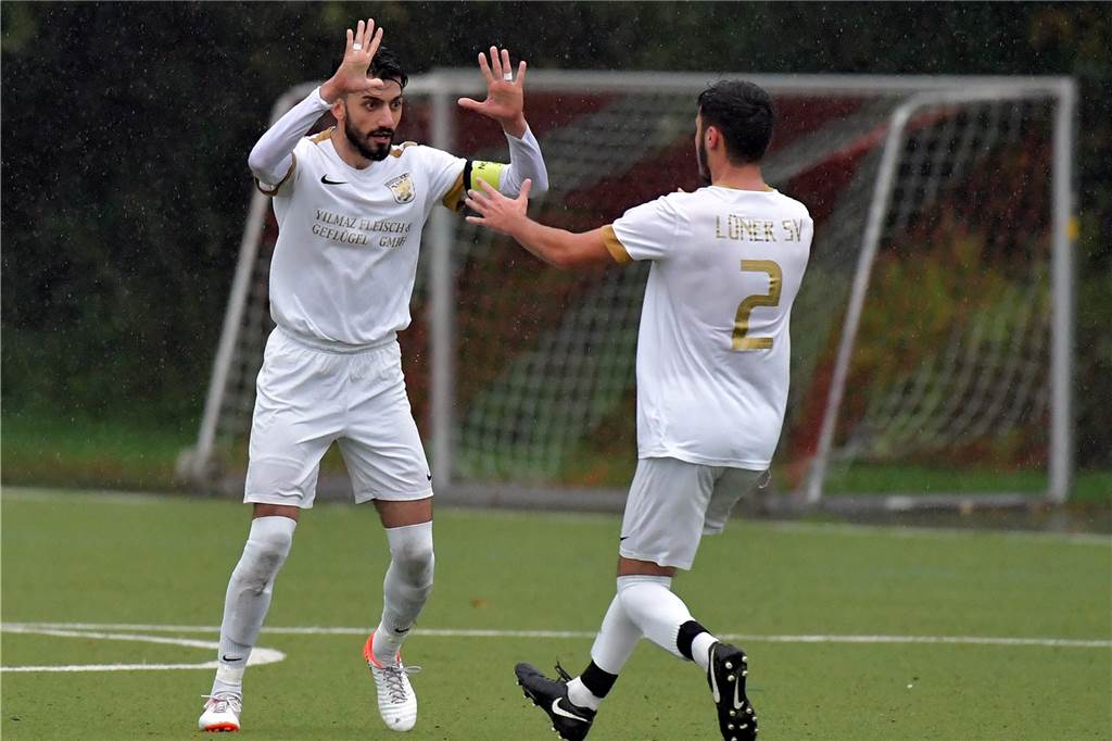 Abdullah Sener (l.) war vor seinem Engagement in Hohenheide für den Lüner SV II am Ball. 