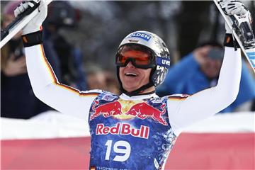 Abfahrer Thomas Dreßen jubelt über seinen Sieg auf der Streif. Foto: Giovanni Auletta