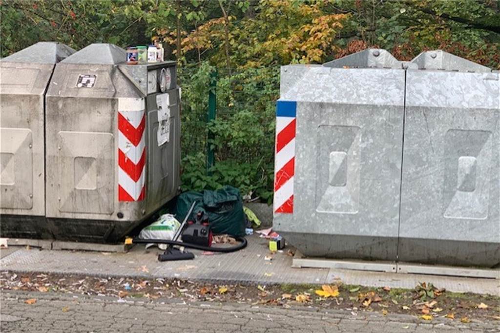 Abgekippter Müll sorgt zusätzlich für Ärger. Dieses Bild hat ein Anwohner zur Verfügung gestellt.