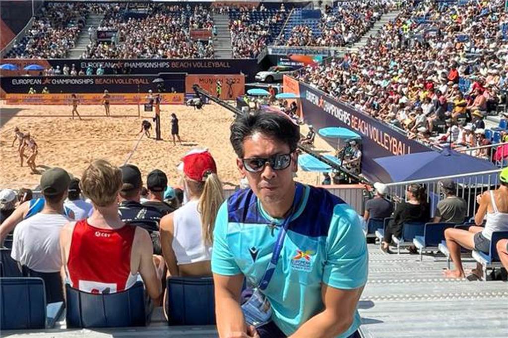 Stadtlohner Physiotherapeut pflegt die Sportler in München Abseits der Arbeit kann Ray Alcantara den Sport auch als Zuschauer genießen.