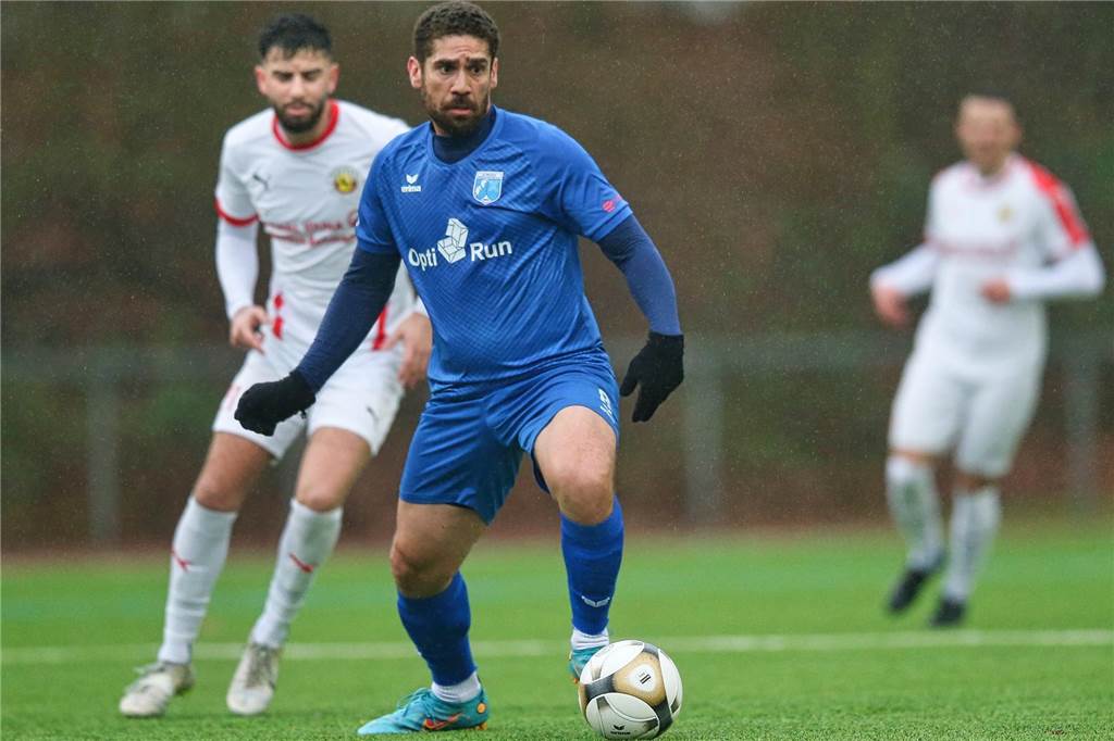FC Castrop-Rauxel landet dreifachen Transfer-Hammer: Bei Wacker Obercastrop bekannte Gesichter kommen Abwehr-Recke Leonardo da Silva Pantaleao wird in der neuen Saison den FC Castrop-Rauxel verstärken.