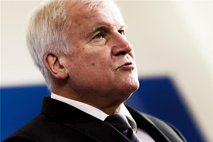 Seehofer kommt doch nicht zum Katholikentag Abwesend: Horst Seehofer. Foto: Carsten Koall