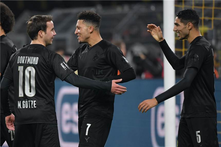 BVB-Abgänge: Jadon Sancho dankt Achraf Hakimi und Mario Götze Achraf Hakimi (r.) und Mario Götze (l.) werden den BVB verlassen.