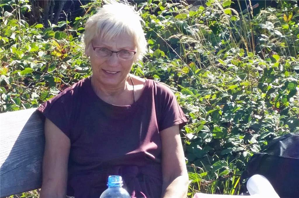 Vom Ultra-Marathon zur Marathon-Wanderung mit Hündin Bine Acht Tage lang bewältigte Renate Herfurth auf ihrer Wanderung Tagesetappen zwischen 17 und 25 Kilometer.