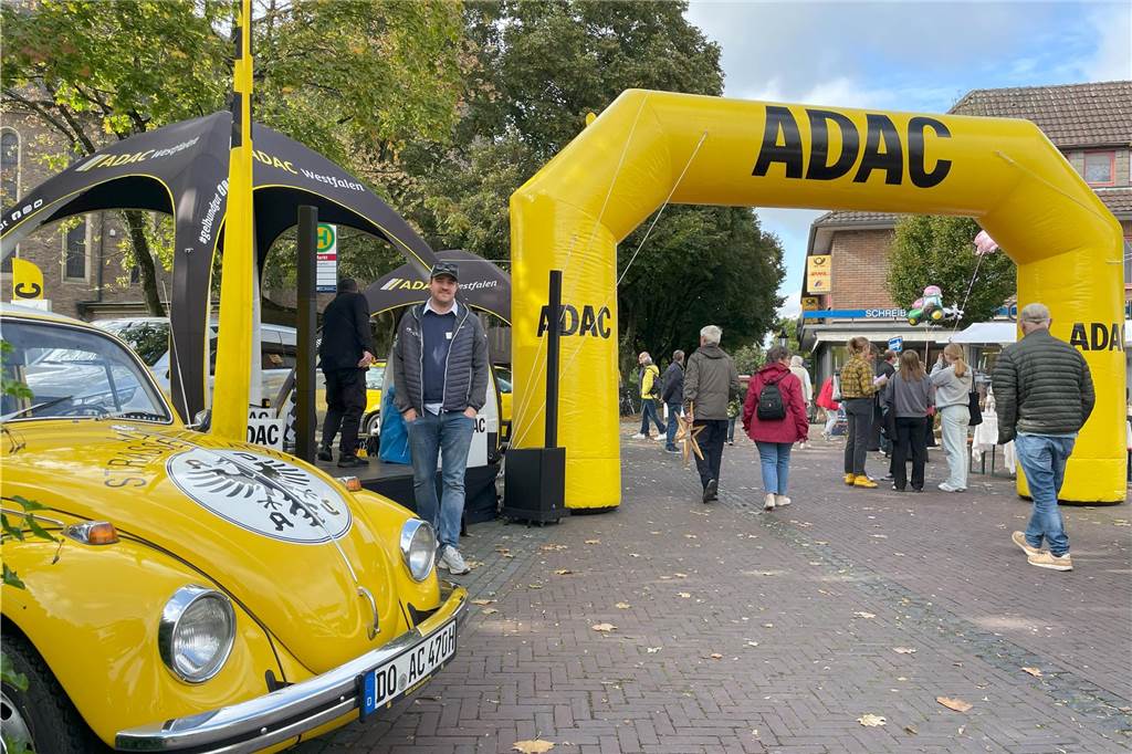 ADAC Westfalen führte den Oldtimertreff bei der ADAC Classic Tour
