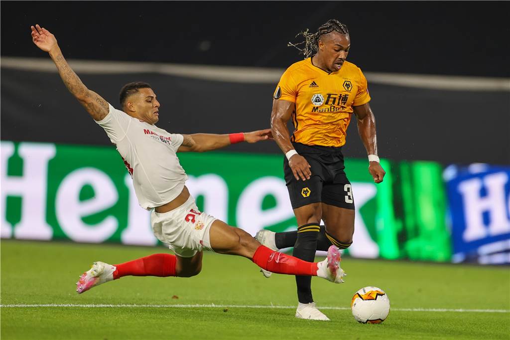 Halterner Traum-11: Kleinefeld setzt auf Robustheit und einen fast 70-Jährigen Adama Traore (r.) von den Wolverhampton Wanderers ist der "Hulk" der Premier League.
