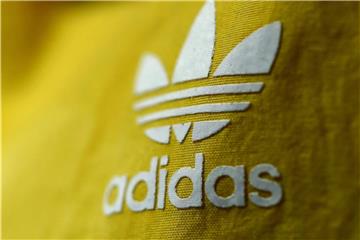 Adidas behielt die Kosten im Griff und verkaufte seine Produkte zu einem höheren Preis. Foto: Daniel Karmann
