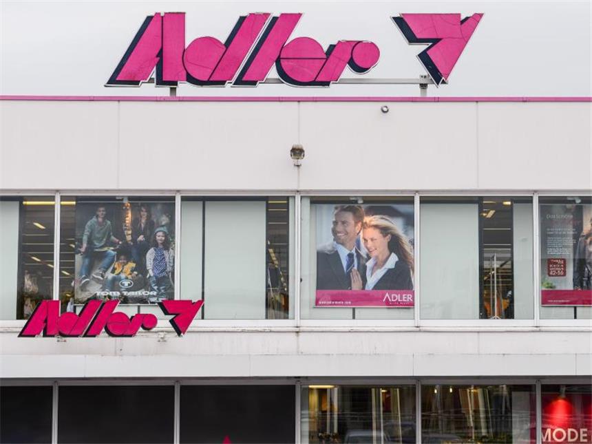 Adler verdoppelt fast Gewinn Adler betreibt zurzeit 171 Modemärkte. Foto: David Ebener