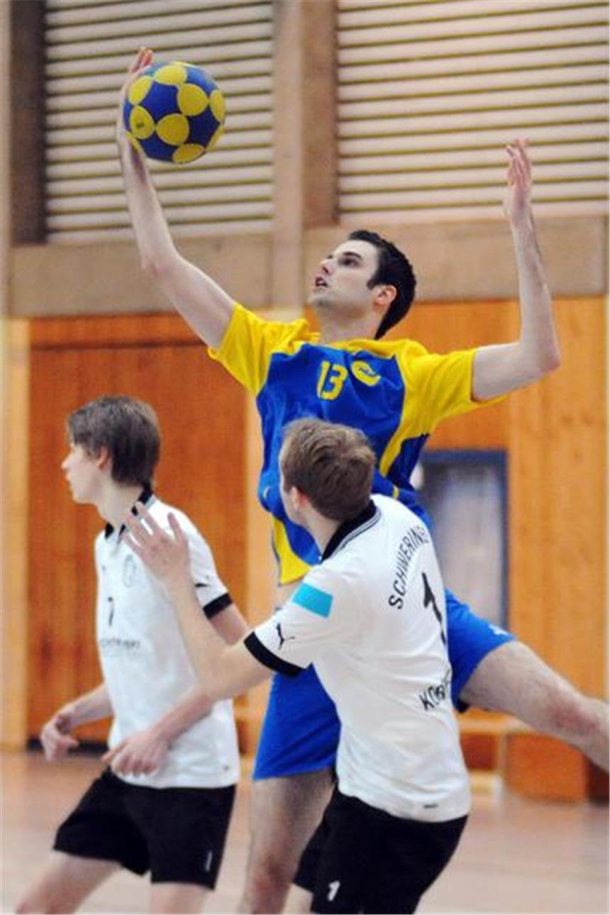 Spitzenspiel steigt in der ASG-Sporthalle Adler (blau) - Schwerin