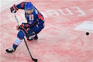 Adler Mannheims Marcel Goc fällt verletzt aus. Foto: Uwe Anspach