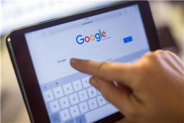 Ärger mit der deutschen Justiz: Google muss die negative Ein-Sterne-Bewertung eines Kieferorthopäden löschen. Foto: Lukas Schulze