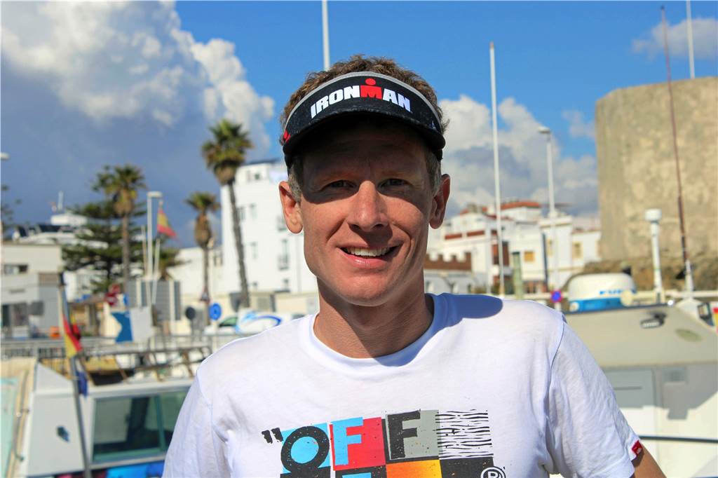 Durch die Straße von Gibraltar: Im Kampf gegen die Strömung, den Körper und den Kopf „Afrika war quasi greifbar, aber doch gefühlt unendlich weit weg“, sagt Christian Bodach über das letzte Teilstück.