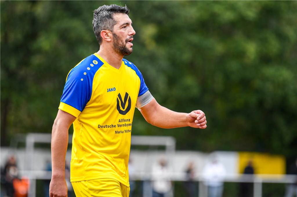 C-Kreisligist FC Bönen verstärkt sich mit Ex-Oberligaspieler Ahmet Aktas - hier im Trikot der SG Gahmen - schließt sich mit 42 Jahren dem FC Bönen an.