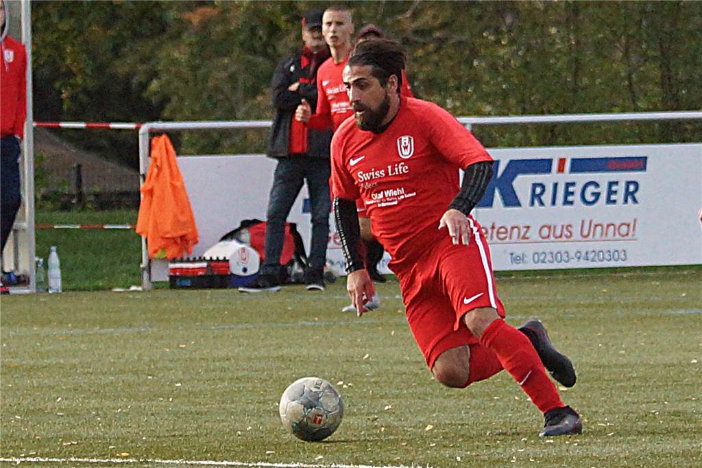 Rot-Weiß Unna verliert erfahrenen Offensiv-Wirbler an den FC TuRa Bergkamen Ahmet Keske von RW Unna läuft in der kommenden Saison für den FC TuRa Bergkamen in der Kreisliga A auf.