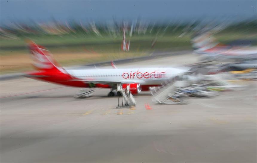 Air Berlin meldet Insolvenz an Air Berlin hat Insolvenz angemeldet.