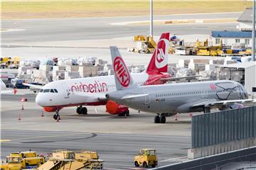 Air Berlin und Niki beförderten im Dezember 2017 weniger Passagiere als im Vergleichszeitraum des Vorjahres. Foto: Georg Hochmuth