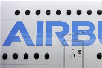 Airbus und Boeing liefern sich seit Jahrzehnten einen erbitterten Konkurrenzkampf. Foto: Andy Rain, EPA FILE