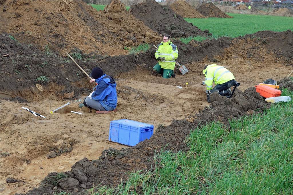 So viel Wohnraum soll in den kommenden Jahren in Werrne entstehen Archäologen bei Ausgrabungen im künftigen Baugebiet Bellingholz-Süd in Werne.