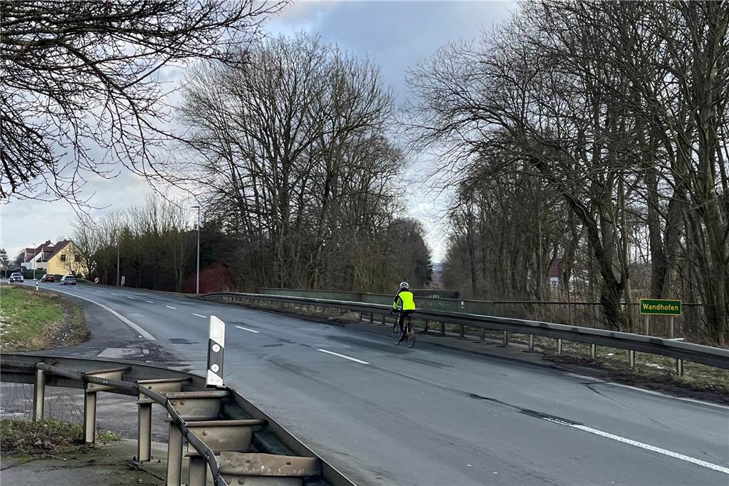 Aktuell gibt es keinen Radweg auf der Hagener Straße (L673). Aber das soll sich bald ändern.