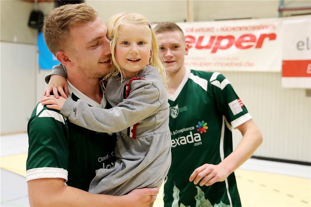 Von Kaiserau umworbener Standard-Meister verlängert in Sölde: Doch im Sommer wird es spannend Aktuell sorgt Familienvater Patrick Johann noch für die Erste des VfR Sölde bei der Dortmunder Hallenfußballstadtmeisterschaft für Furore.