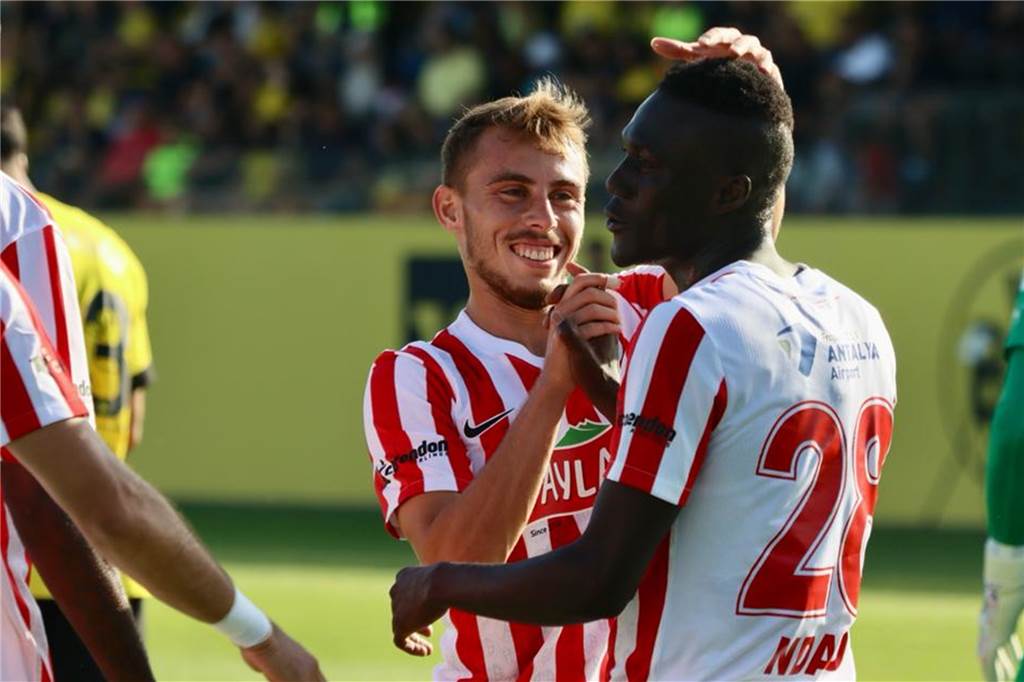 Alassane Ndao trifft zum Ausgleich.