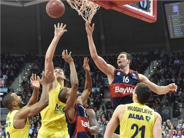 ALBA Berlin war gegen Bayern München chancenlos. Foto: Peter Kneffel/Archiv