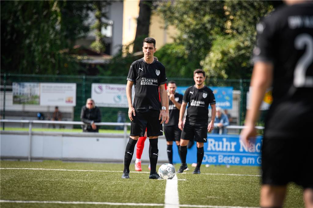 Spieler von SG Gahmen II sieht sich in der Bezirksliga Albert Juric kickte vor seiner Zeit bei Gahmen II lange für BW Alstedde.