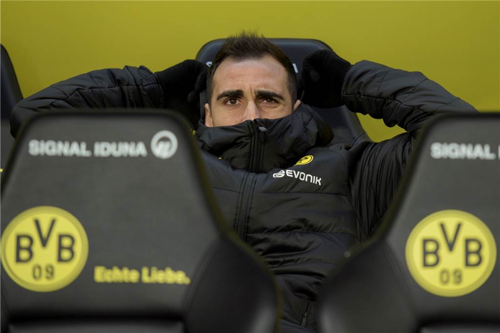 Favre streicht Alcacer aus dem BVB-Kader - Anzeichen für Wechsel verdichten sich Alcacer kam in den vergangenen Wochen nicht über die Rolle des BVB-Jokers hinaus.