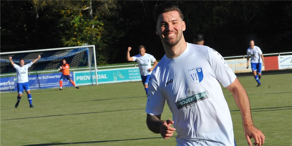 Highlight-Video: Kurioses Tor entscheidet Spiel für den VfL Schwerte gegen die SG Massen Aleksandar Djordjevic war der siegtorschütze für den VfL Schwerte gegen die SG Massen.