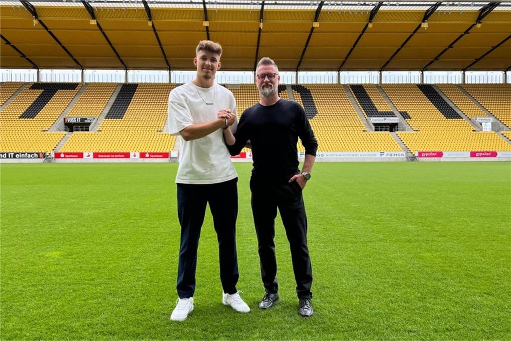 Dustin Willms wechselt von Fortuna Köln zu Alemannia Aachen. Alemannia-Geschäftsführer Sascha Eller stellt Dustin Willms vor.