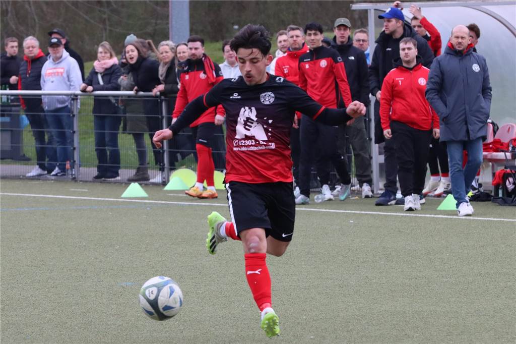 Torgarantie im Bezirksliga-Duell Alessandro Paschedag in Aktion.