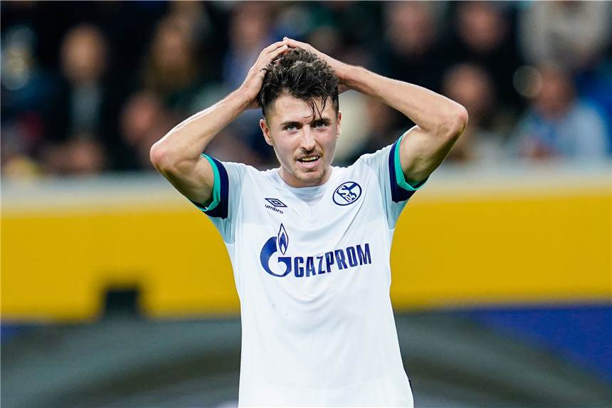 So ist der Stand bei Schalkes verletzten Spielern Alessandro Schöpf bleibt das Verletzungspech treu.