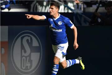 Alessandro Schöpf erlöste mit seinem Treffer den FC Schalke 04 gegen Mainz.