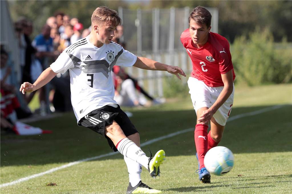 Ehemaliger Junioren-Nationalspieler wechselt aus Lünen nach Dortmund: Sperre bis zum 1. November Alessio Argenziano spielte in der U16-Nationalmannschaft.