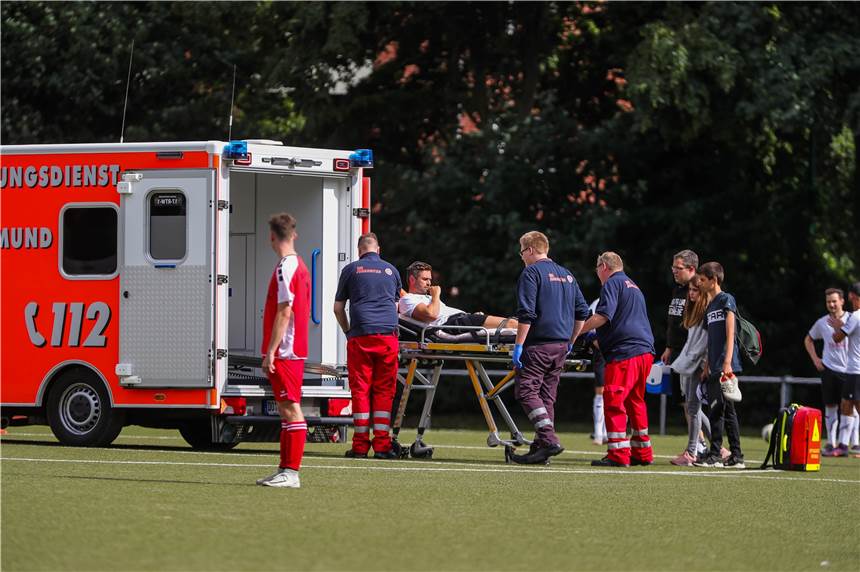 Alex Gocke nach seiner Verletzung beim Kronen-Hellweg-Cup.