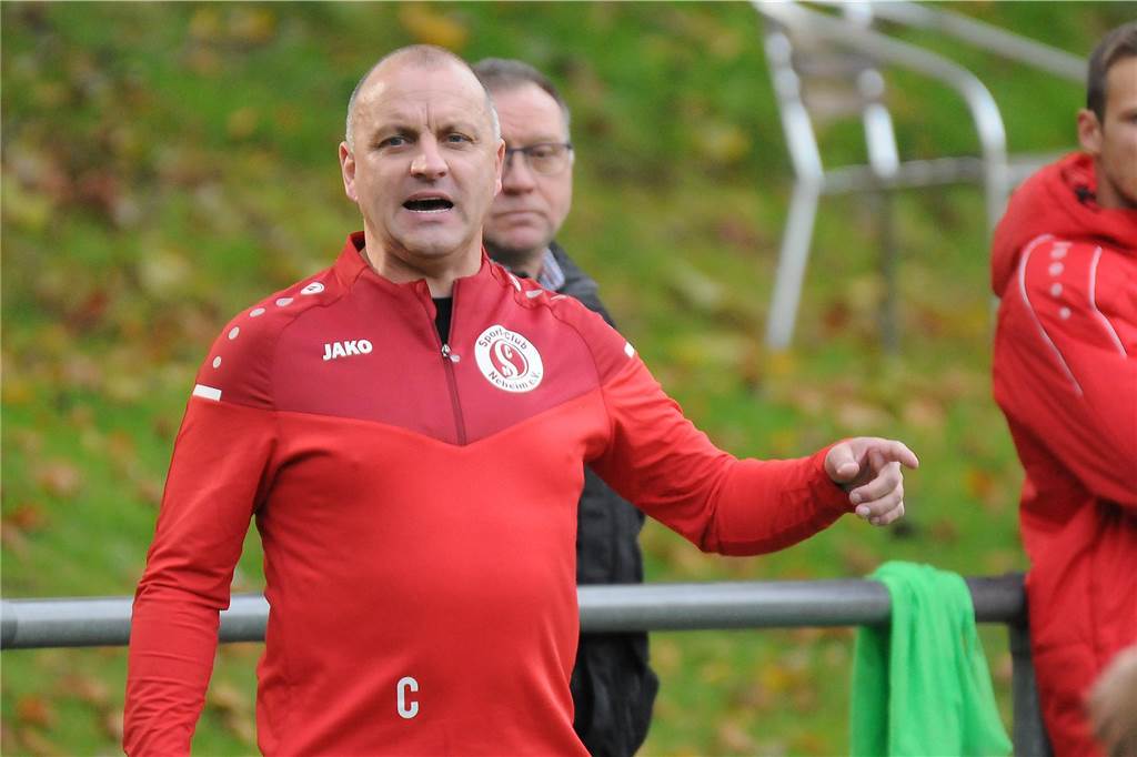 Trainer eines Westfalenligisten geht nach zwölf Jahren: Während Bedenkzeit wurde Nachfolger installiert Alexander Bruchhage geht nicht in sein 13. Jahr als Trainer beim SC Neheim.