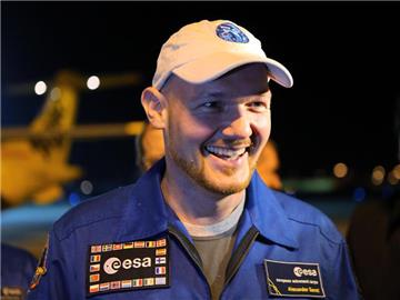 Alexander Gerst ist ein Phänomen - auch für die Mediziner. Die Umstellung vom All- auf Erdenleben scheint ihm überhaupt nichts auszumachen. Foto: Oliver Berg