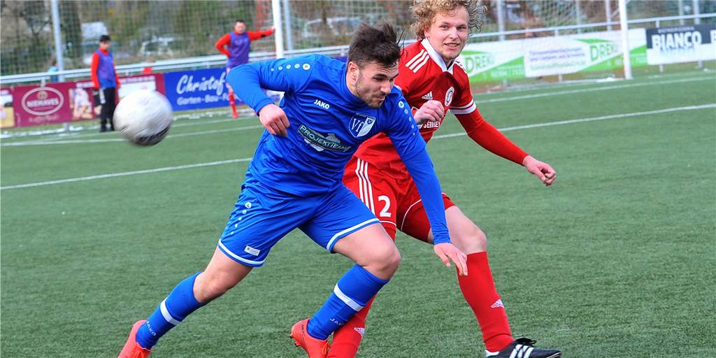 VfL Schwerte: Doppeltorschütze macht sich vor Neuauflage des Abbruch-Spiels keine Sorgen Alexander Göbel, hier gegen den Geisecker SV, bekommt mit dem VfL Schwerte gegen die SG Massen eine zweite Chance.
