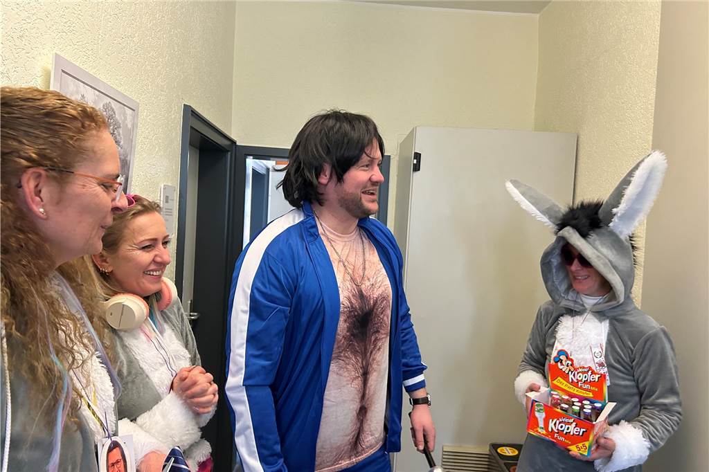 Weiberfastnacht im Olfener Rathaus
