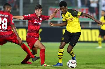 Alexander Isak brachte die Oberhausener Defensive ein ums andere Mal in Verlegenheit.