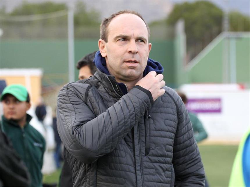 Alexander Jobst: China-Reise bringt Millionen Alexander Jobst, Marketing-Vorstand beim FC Schalke 04, sieht auf dem chinesischen Markt großes Potenzial.