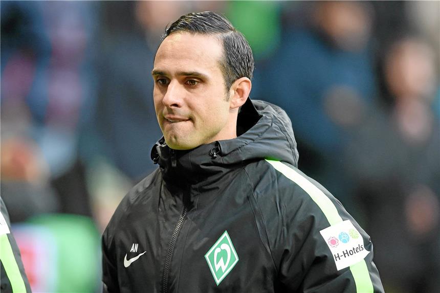 Werder Bremen stellt Trainer Alexander Nouri frei Alexander Nouri wurde als Trainer von Werder Bremen entlassen.