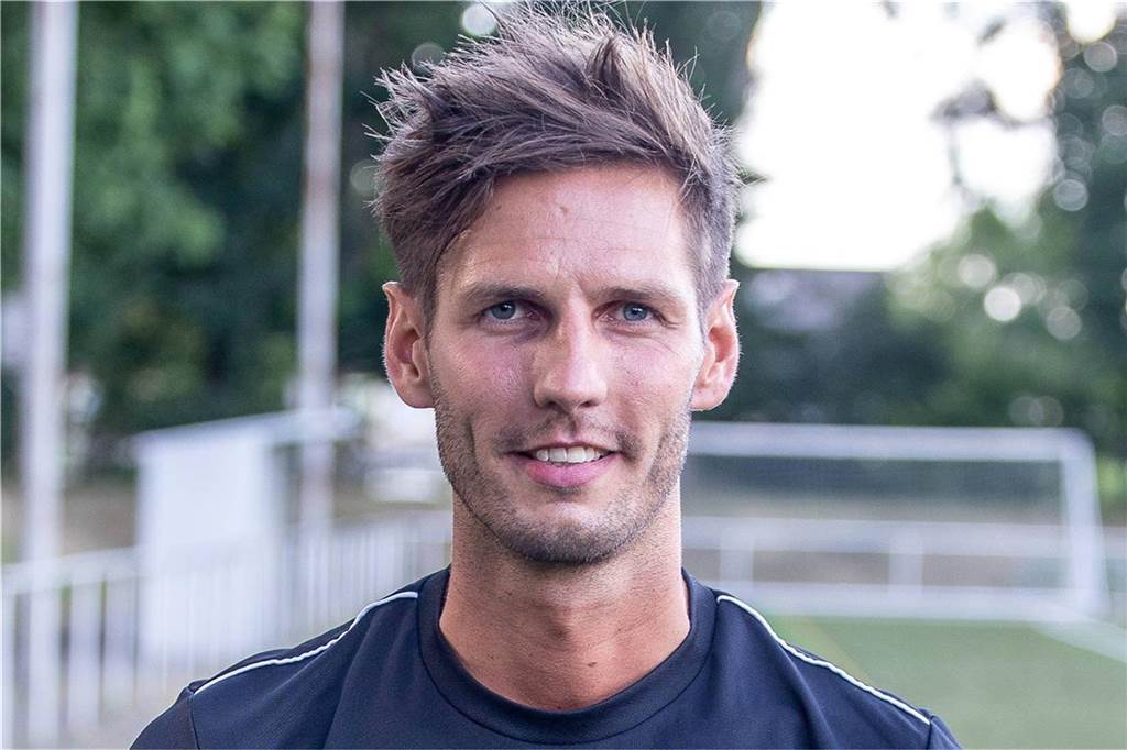 Obwohl drei Stammspieler gehen: Herzstück eines Dortmunder Bezirksligisten bleibt Alexander Schwarz bleibt auch die kommende Spielzeit bei RW Germania.