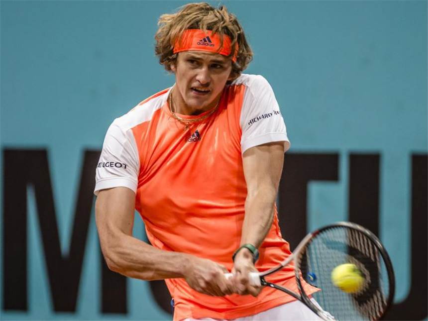 Alexander Zverev beim Turnier in Madrid im Viertelfinale Alexander Zverev setzt sich in Madrid gegen Tomas Berdych durch. Foto: Matthias Oesterle